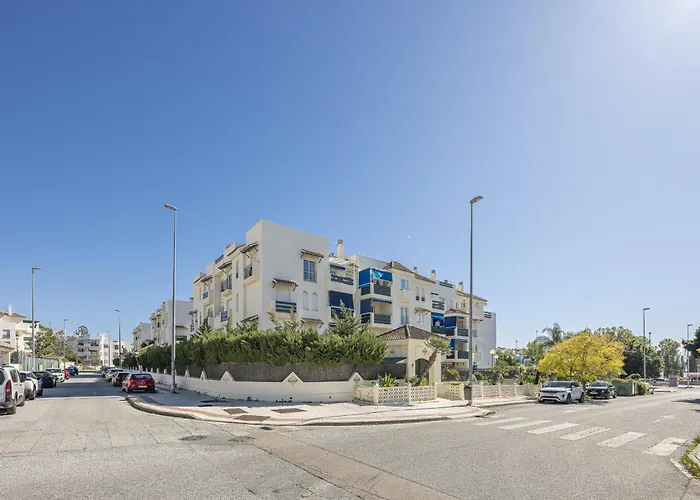 Escapada Premium Sol, Piscina Y Apartmán